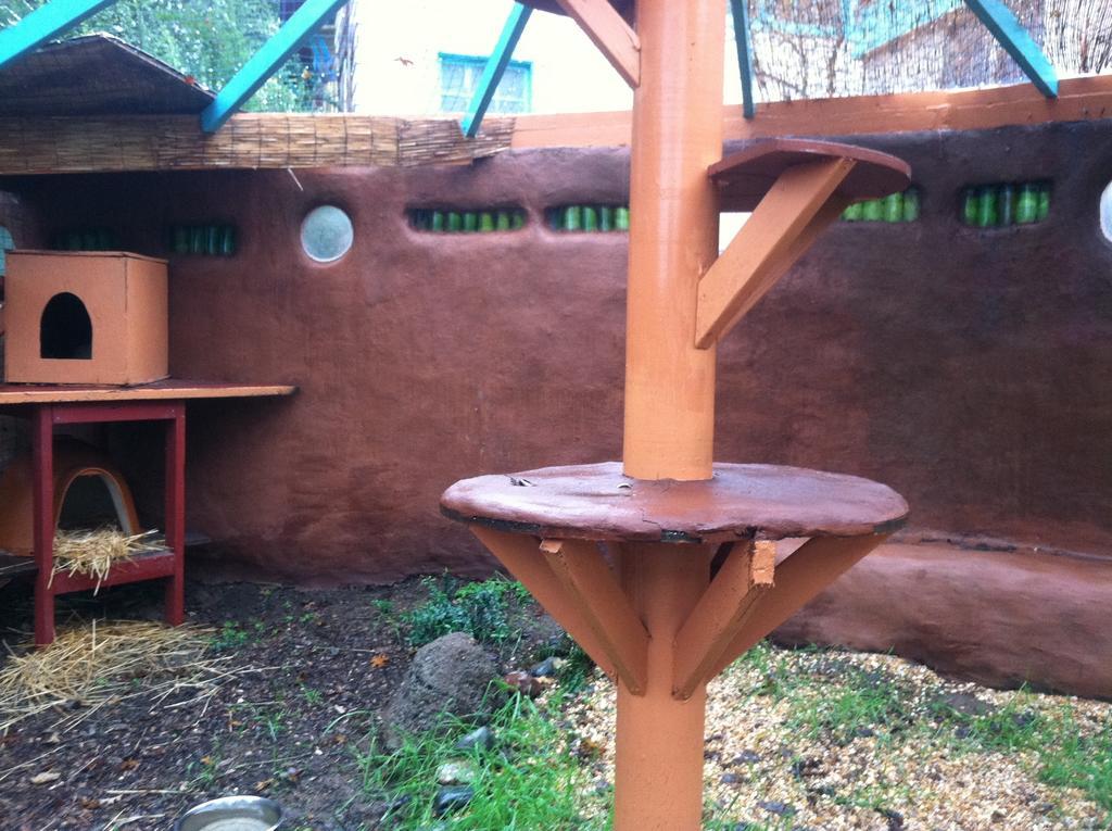 Hobbit Hut Hotel Geyserville Exterior photo